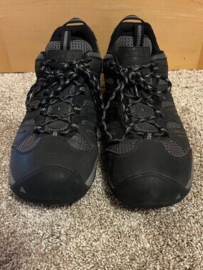 Keen Men's Black Hiking Boots: Size 13